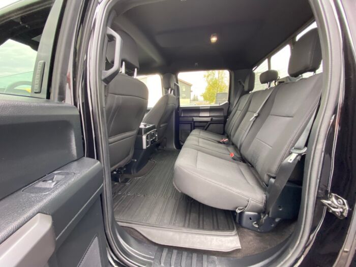2020 Ford F-150 XLT XLT 4WD SuperCrew 6.5' Box - Image 4