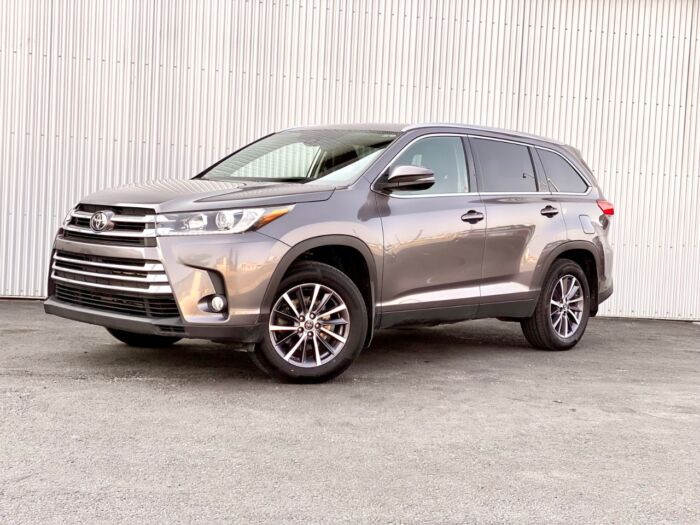 2019 Toyota Highlander XLE AWD XLE - Image 2