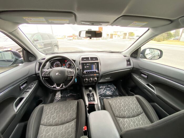 2021 Mitsubishi RVR SE SE AWC - Image 4