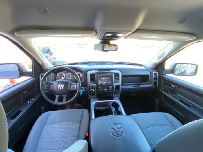 2023 Ram 1500 Classic Express Express 4x4 Crew Cab 5'7" Box - Image 4