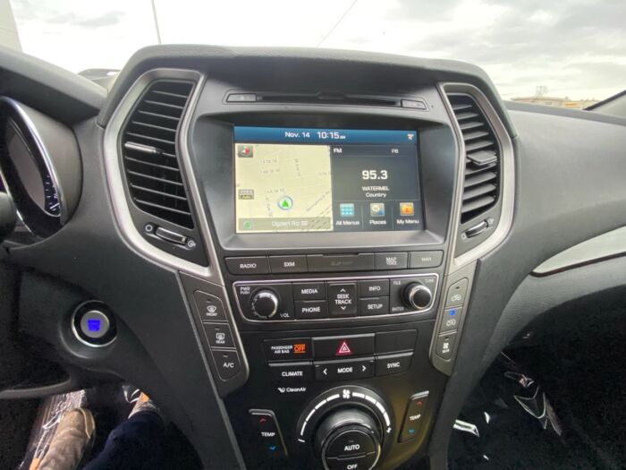 2017 Hyundai Santa Fe XL Limited AWD  Limited / 7 PASS / PAN SUNROOF /  LEATHER  /  BACKUP CAM - Image 6