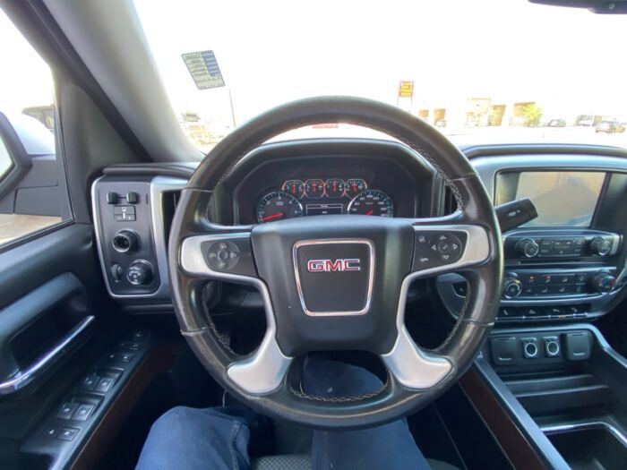 2018 GMC Sierra 1500 SLE 4WD Crew Cab Standard Box SLE - Image 7