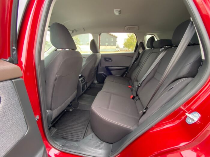 2023 Nissan Rogue S AWD S - Image 5