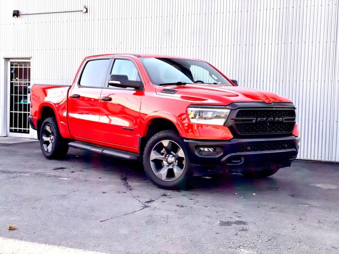 USED 2021 Ram 1500 Big Horn Big Horn 4x4 Crew Cab 5'7" Box Calgary AB T2G 4P2