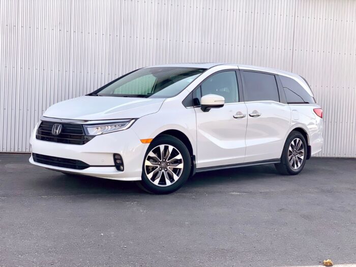 2023 Honda Odyssey EX-L EX-L Auto - Image 2