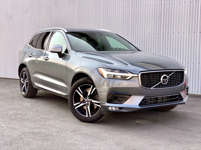 2019 Volvo XC60 R-Design T6 AWD R-Design - Image 2