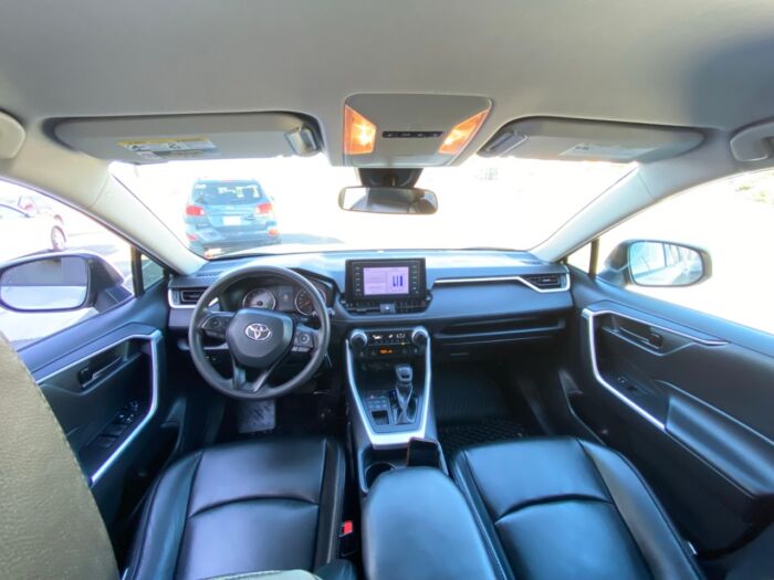 2021 Toyota RAV4 LE LE AWD / LEATHER / BACKUP CAMERA - Image 4