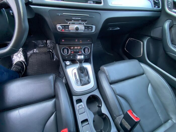2016 Audi Q3 Technik quattro 4dr 2.0T Technik - Image 9