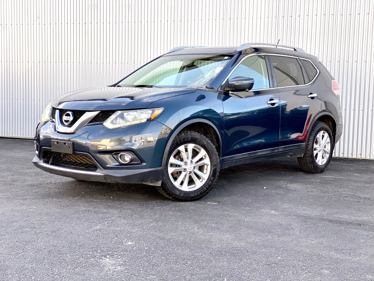USED 2016 Nissan Rogue SV AWD 4dr SV Calgary AB T2G 4P2