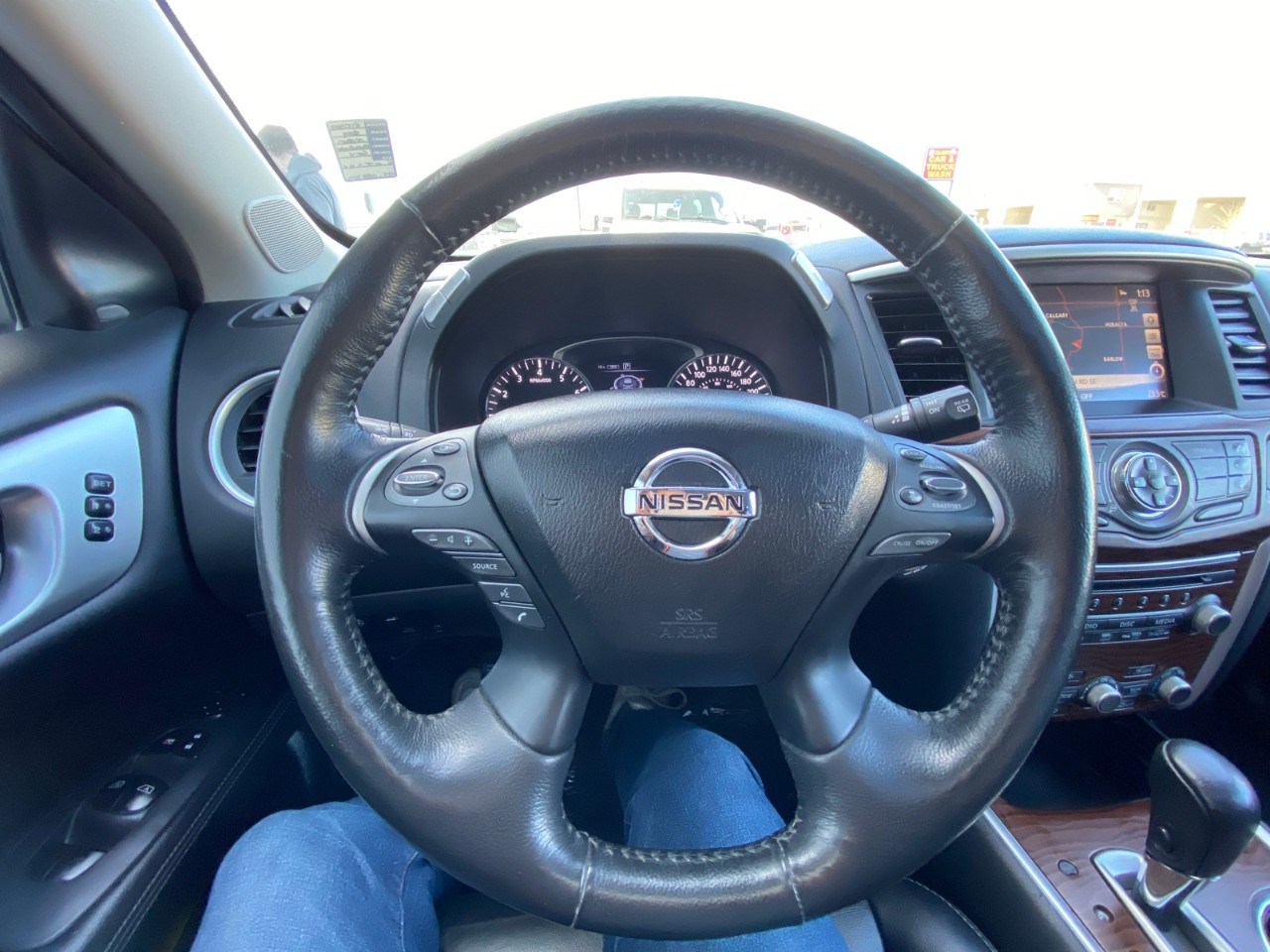 2019 Nissan Pathfinder Platinum 4x4 Platinum - Image 11