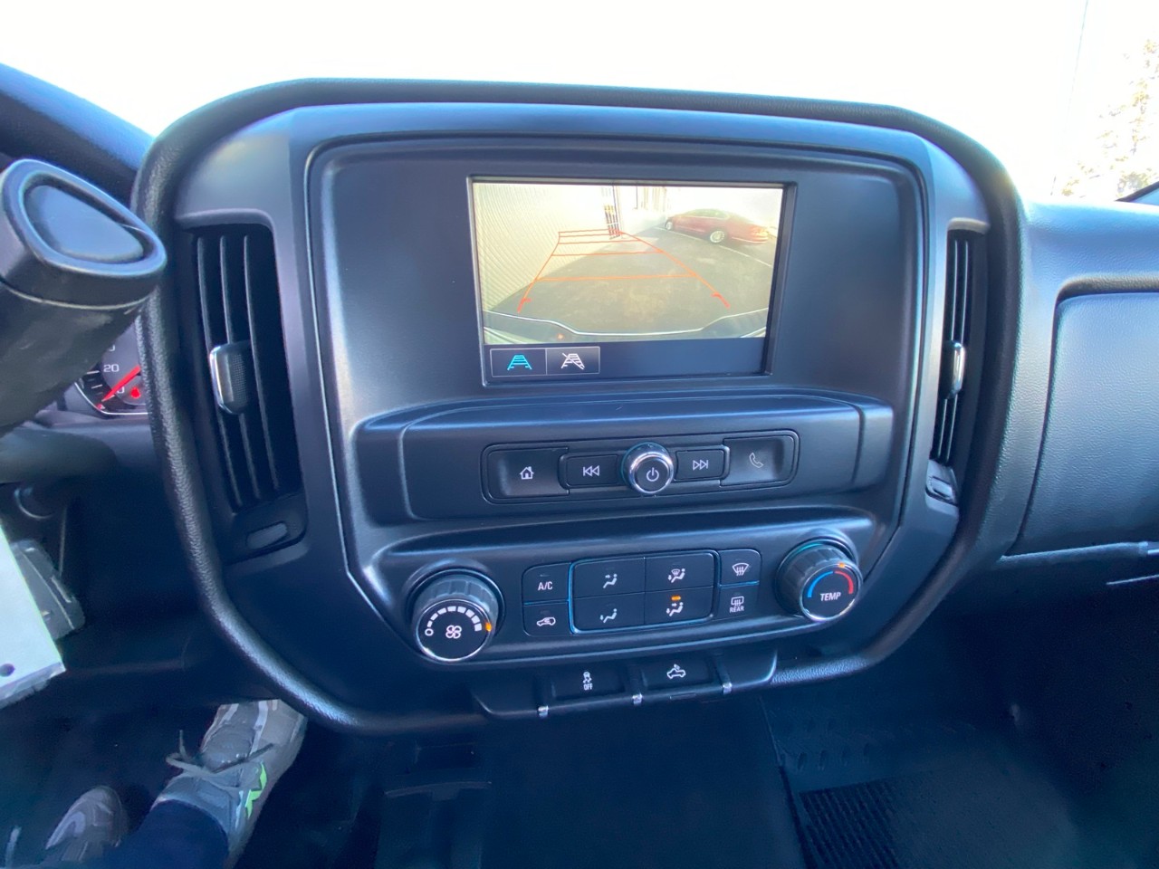 2017 Chevrolet Silverado 1500 Custom Double Cab Standard Box 4-Wheel Drive Custom - Image 9