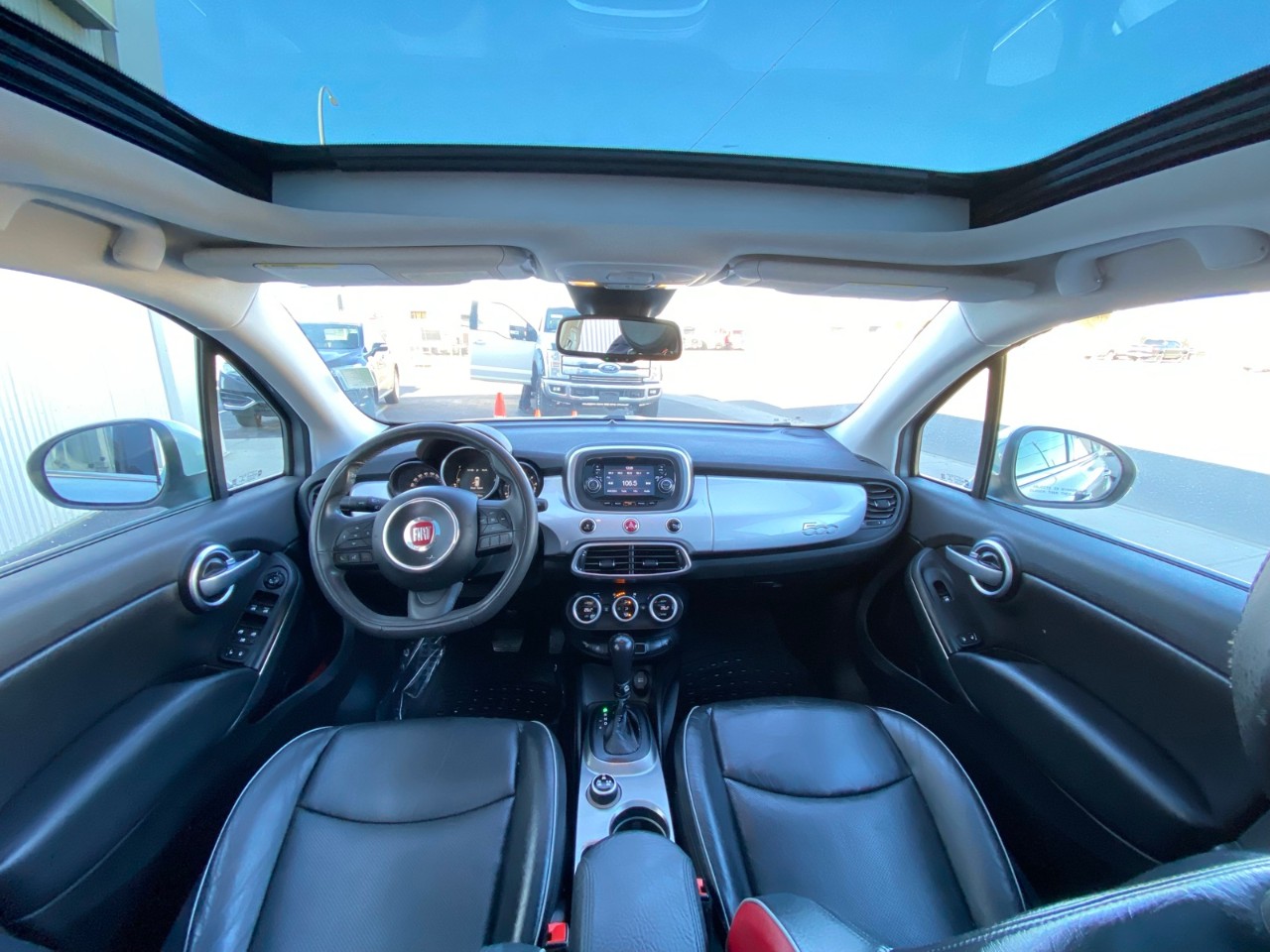 2016 FIAT 500X Lounge AWD Lounge / LEATHER / BACKUP CAMERA / SUNROOF - Image 4