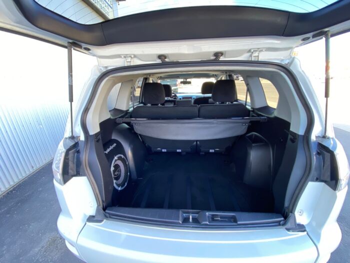 2011 Mitsubishi Outlander ES 4WD 4dr ES - Image 6