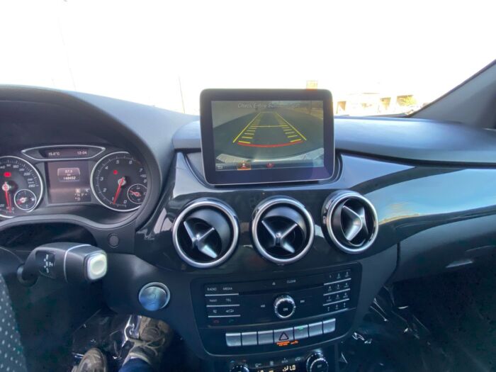 2017 Mercedes-Benz B-Class B 250 Sports Tourer B 250 Sports Tourer 4MATIC - Image 10
