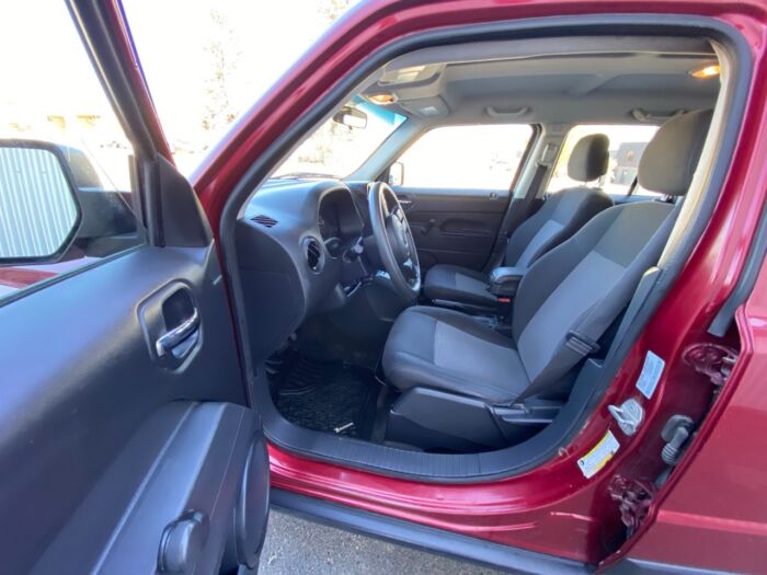 2016 Jeep Patriot Sport FWD 4dr Sport - Image 7