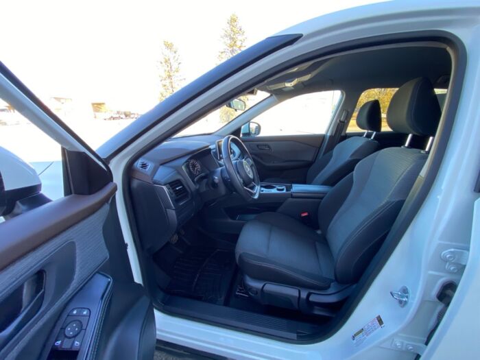 2022 Nissan Rogue S AWD S - Image 7