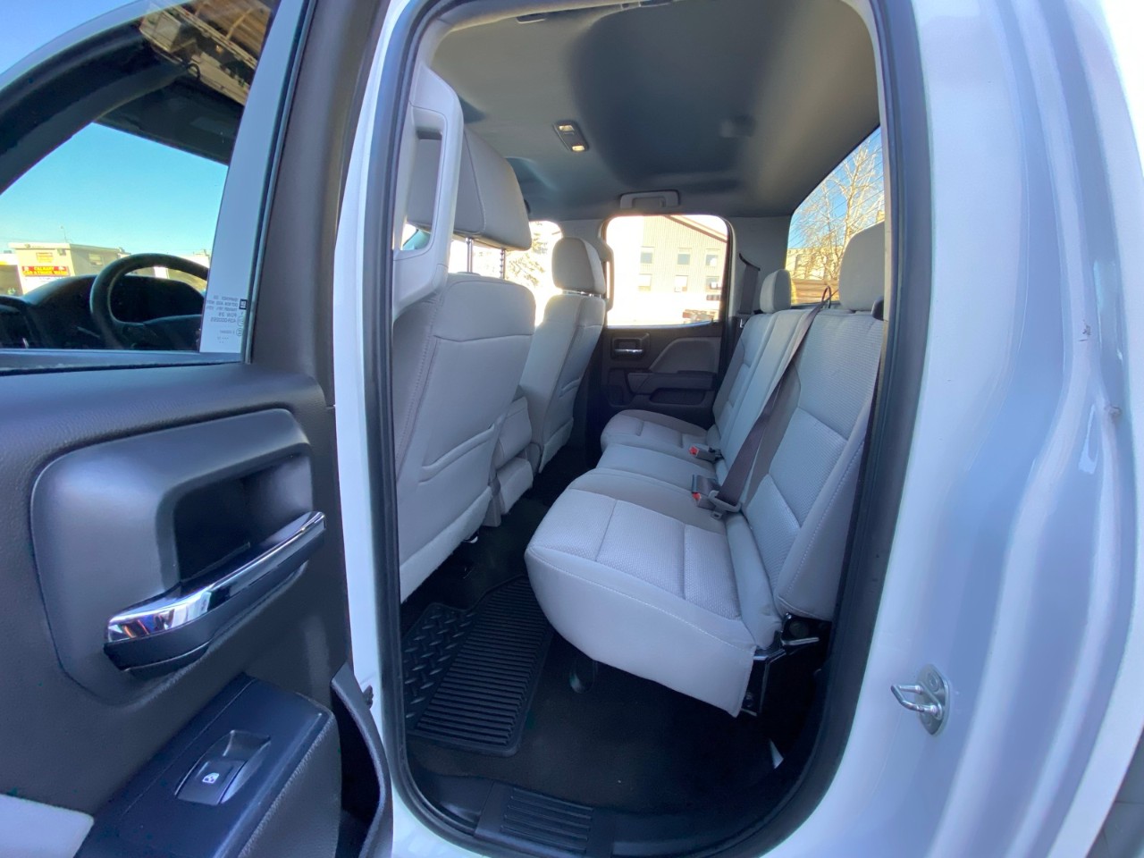 2017 Chevrolet Silverado 1500 Custom Double Cab Standard Box 4-Wheel Drive Custom - Image 5