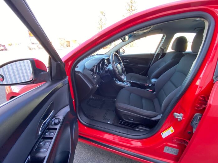 2014 Chevrolet Cruze 1LT 4dr Sdn 1LT - Image 6