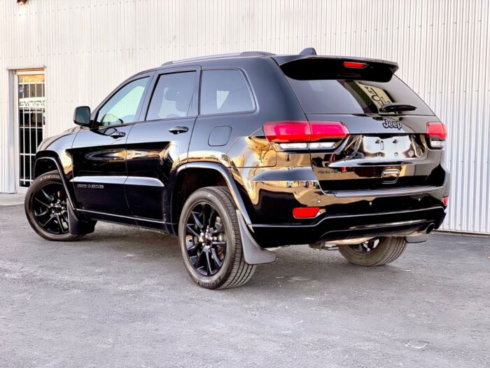 2020 Jeep Grand Cherokee Altitude Altitude 4x4 - Image 3