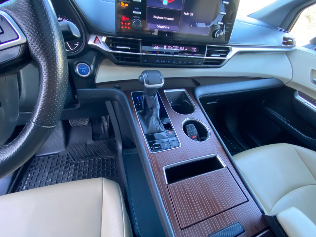 2021 Toyota Sienna XLE XLE  Hybrid 8- PASSENGER / LEATHER / SUNROOF /  BACKUP CAM - Image 12