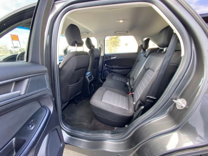 2018 Ford Edge SE SE AWD - Image 5