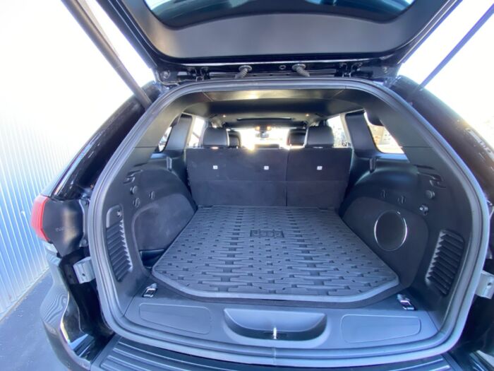 2020 Jeep Grand Cherokee Altitude Altitude 4x4 - Image 8