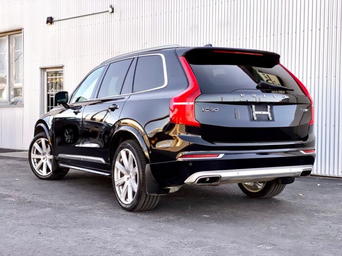 2017 Volvo XC90 Hybrid T8 Inscription AWD 5dr T8 Inscription - Image 2
