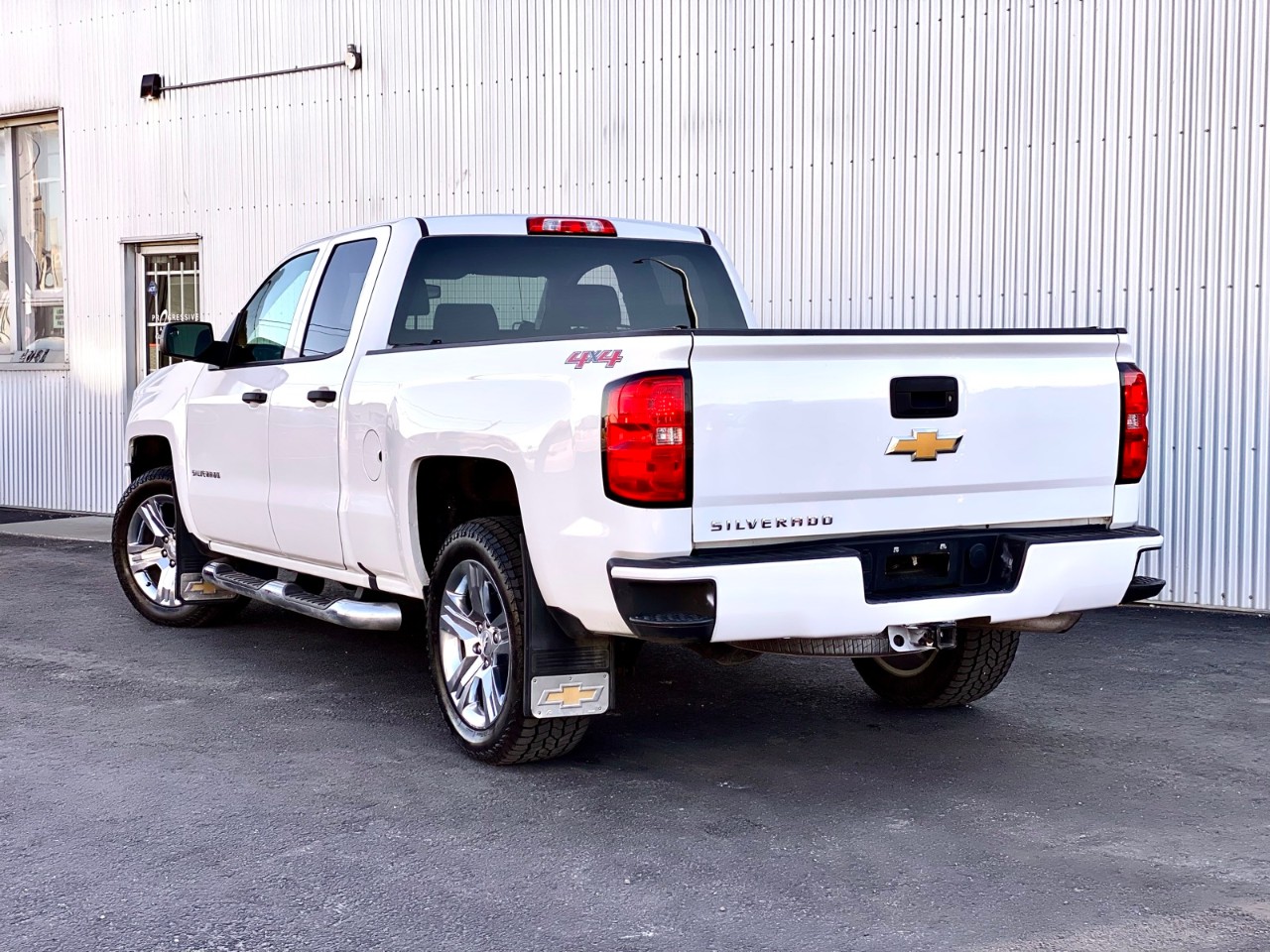 2017 Chevrolet Silverado 1500 Custom Double Cab Standard Box 4-Wheel Drive Custom - Image 3