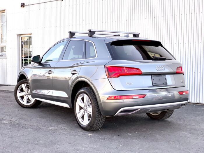 2018 Audi Q5 Technik 2.0 TFSI quattro Technik S tronic - Image 2