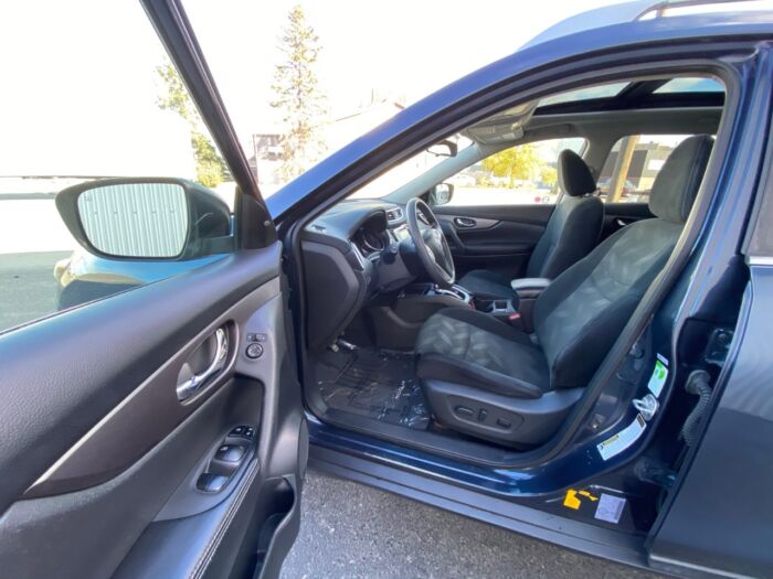 2016 Nissan Rogue SV AWD 4dr SV - Image 7