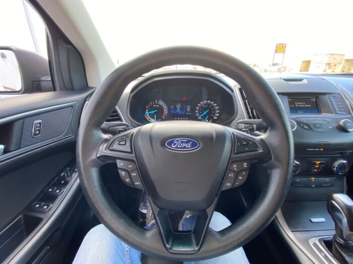 2018 Ford Edge SE SE AWD - Image 9