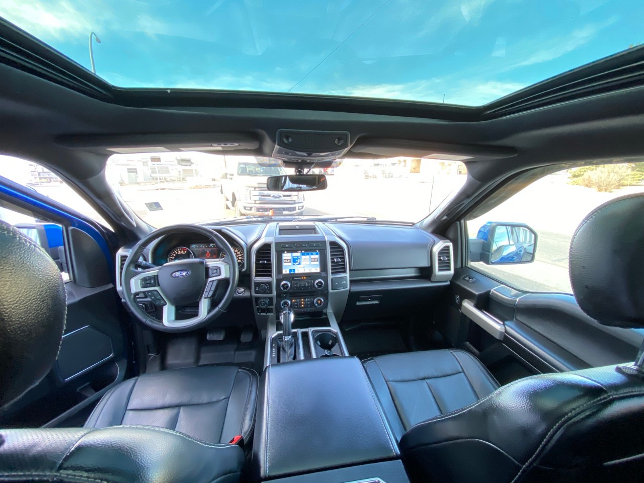 2018 Ford F-150 Lariat LARIAT 4WD SuperCrew 6.5' Box - Image 4