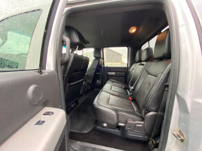2016 Ford Super Duty F-350 SRW Lariat 4WD Crew Cab 6-3/4 Ft Box Lariat - Image 5