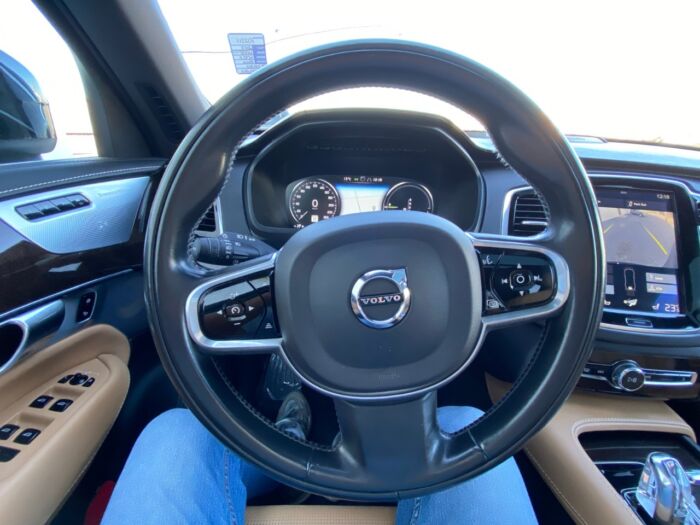 2017 Volvo XC90 Hybrid T8 Inscription AWD 5dr T8 Inscription - Image 10