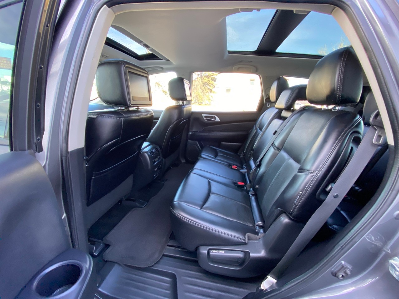 2019 Nissan Pathfinder Platinum 4x4 Platinum - Image 6