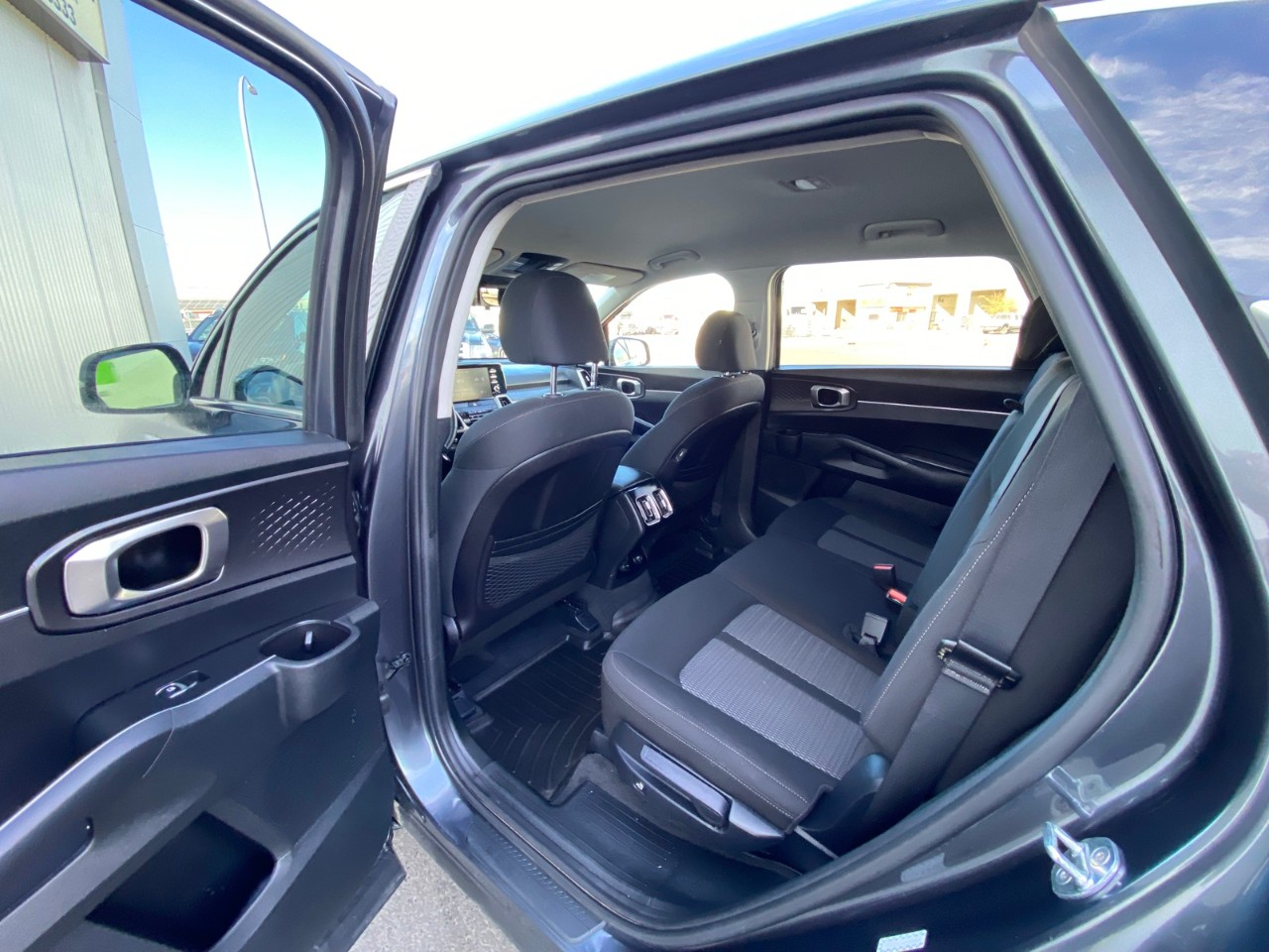 2021 Kia Sorento EX EX AWD / 7 PASS / BACKUP CAMERA / HEATED SEATS - Image 7