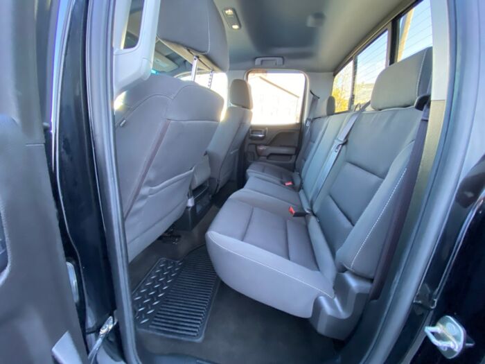 2017 GMC Sierra 1500 SLE 4WD Double Cab Standard Box SLE - Image 5
