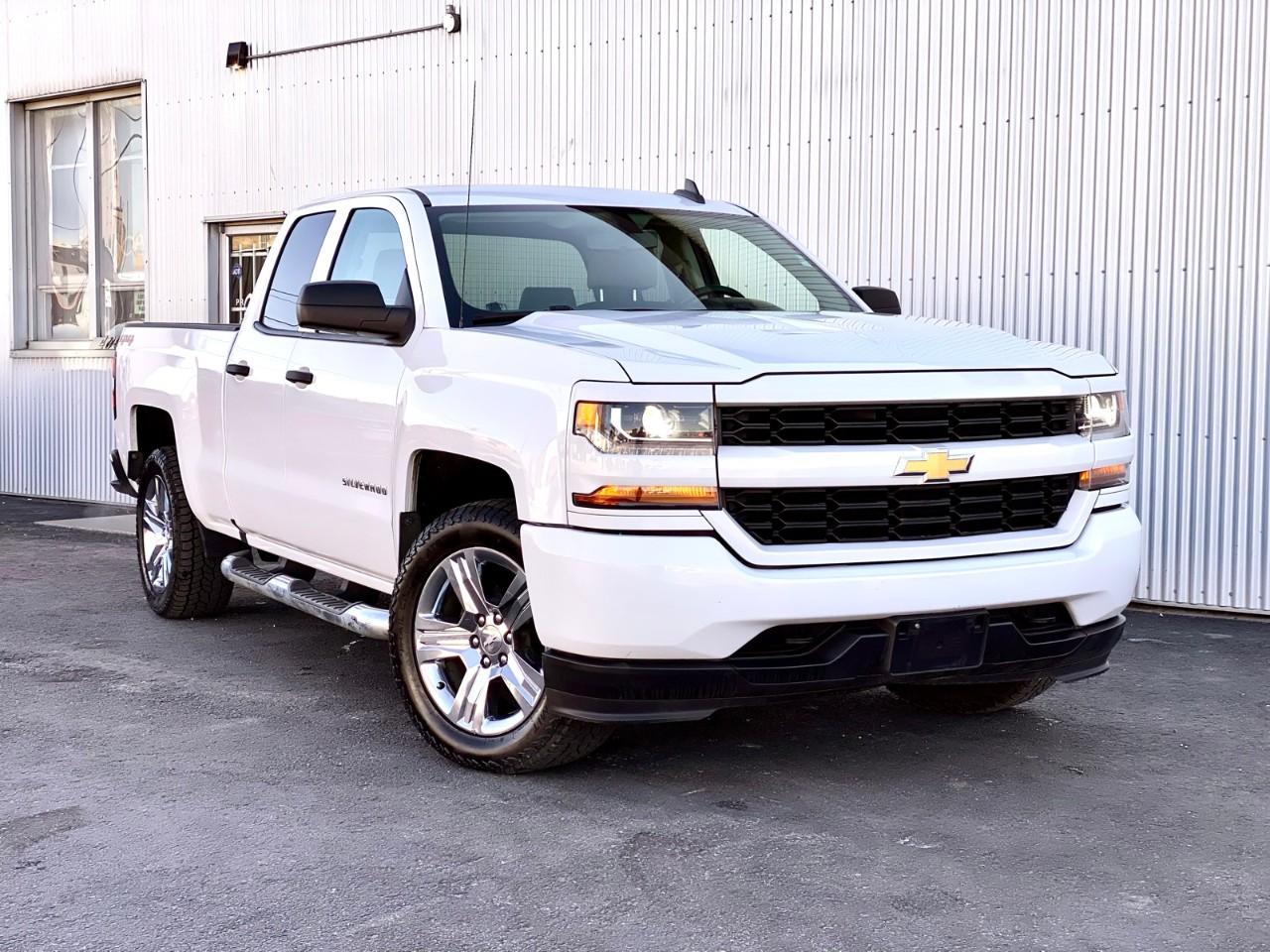 2017 Chevrolet Silverado 1500 Custom Double Cab Standard Box 4-Wheel Drive Custom - Image 2