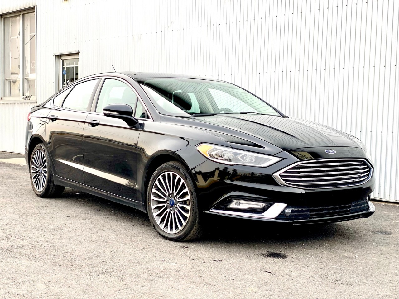 2017 Ford Fusion SE SE AWD / LEATHER / SUNROOF / BACKUP CAM. - Image 3
