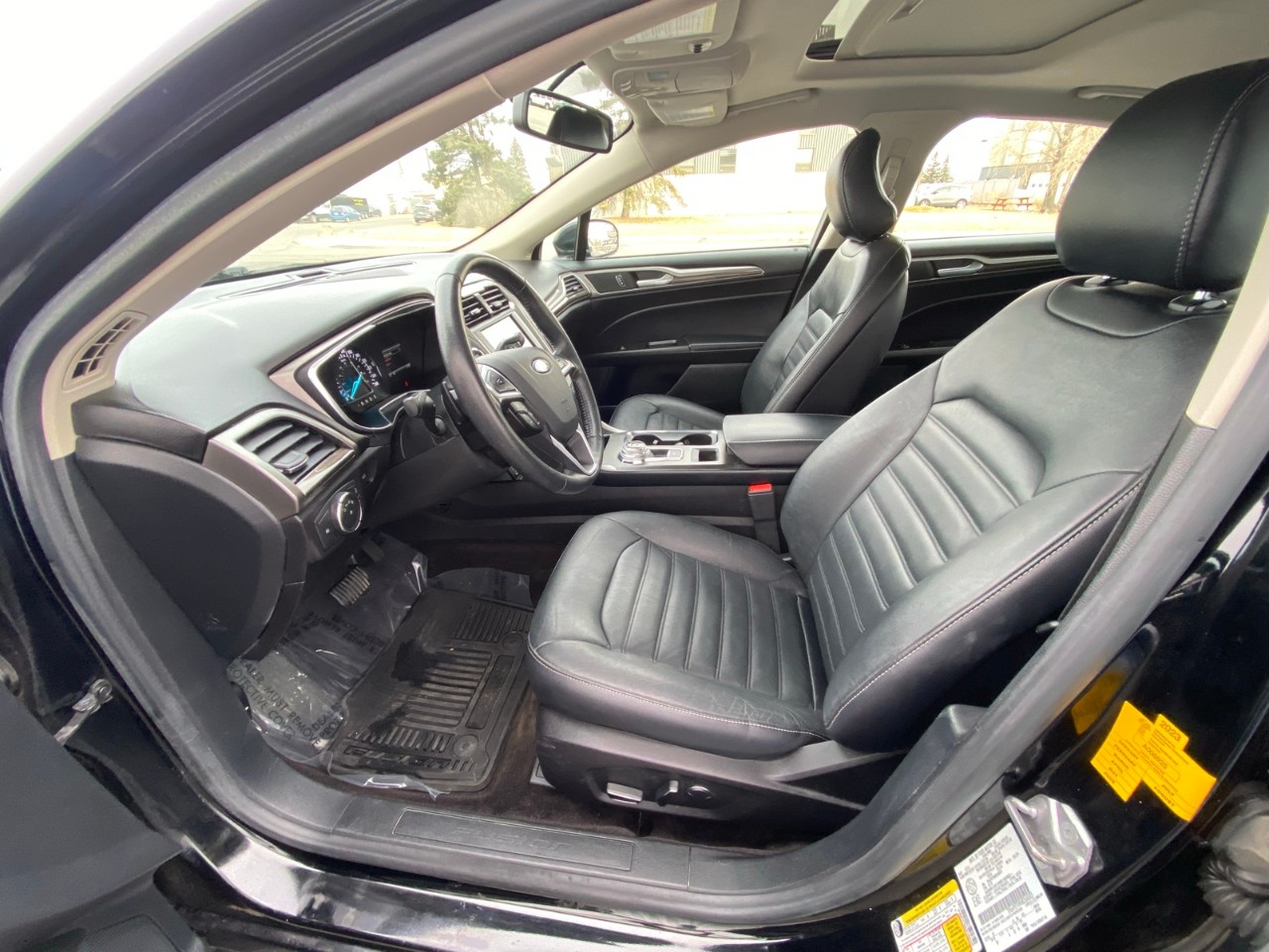 2017 Ford Fusion SE SE AWD / LEATHER / SUNROOF / BACKUP CAM. - Image 6