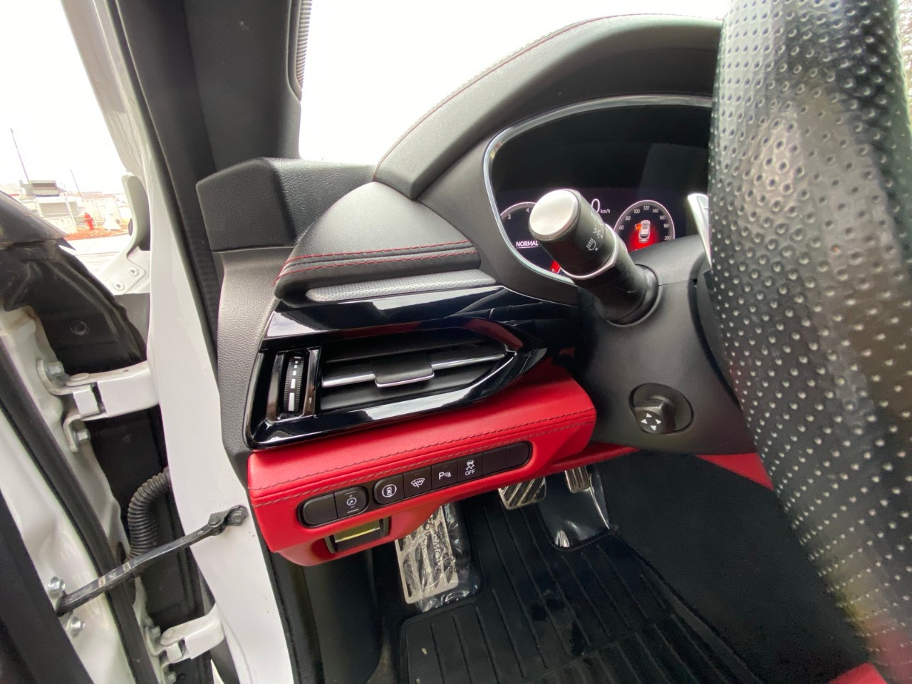 2022 Acura MDX A-Spec A-Spec SH-AWD - Image 6