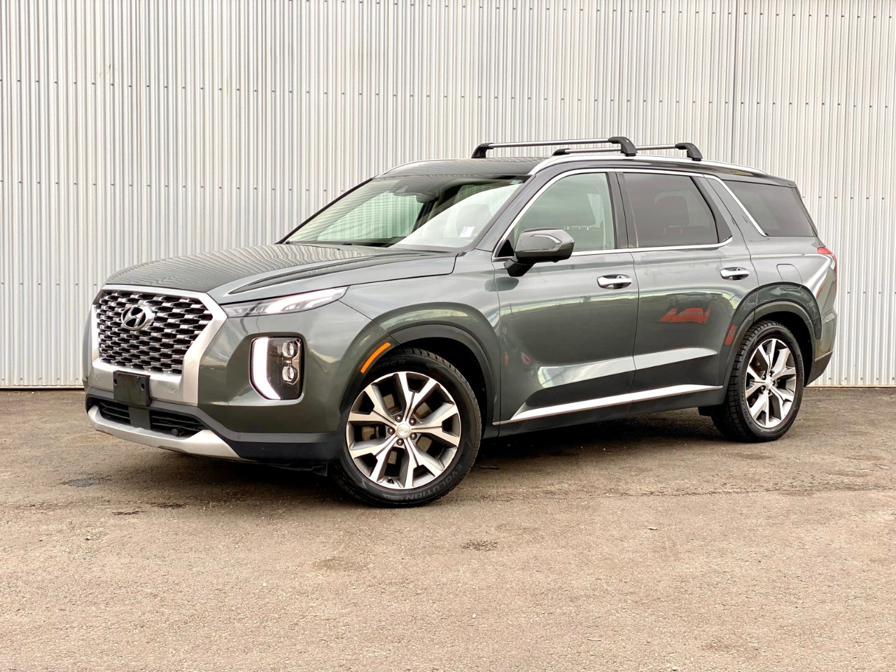 USED 2021 Hyundai Palisade Luxury Luxury 8-Passenger AWD Calgary AB T2G 4P2