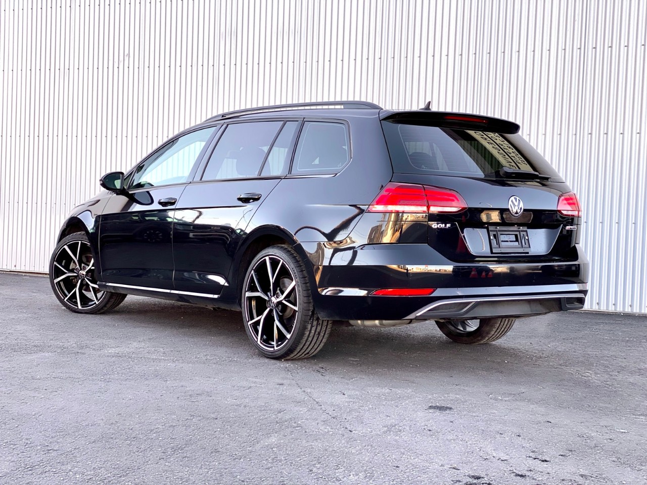 2019 Volkswagen Golf SportWagen Comfortline Comfortline DSG 4MOTION w/ BACKUP CAMERA / BSD / BLUETOOTH - Image 4