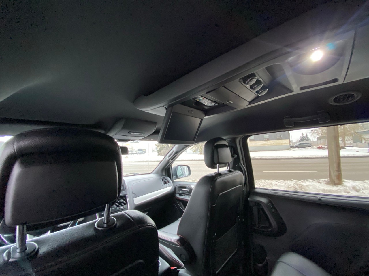 2020 Dodge Grand Caravan GT GT / DVD ENTERTAINMENT / LEATHER / BACKUP CAMERA - Image 9