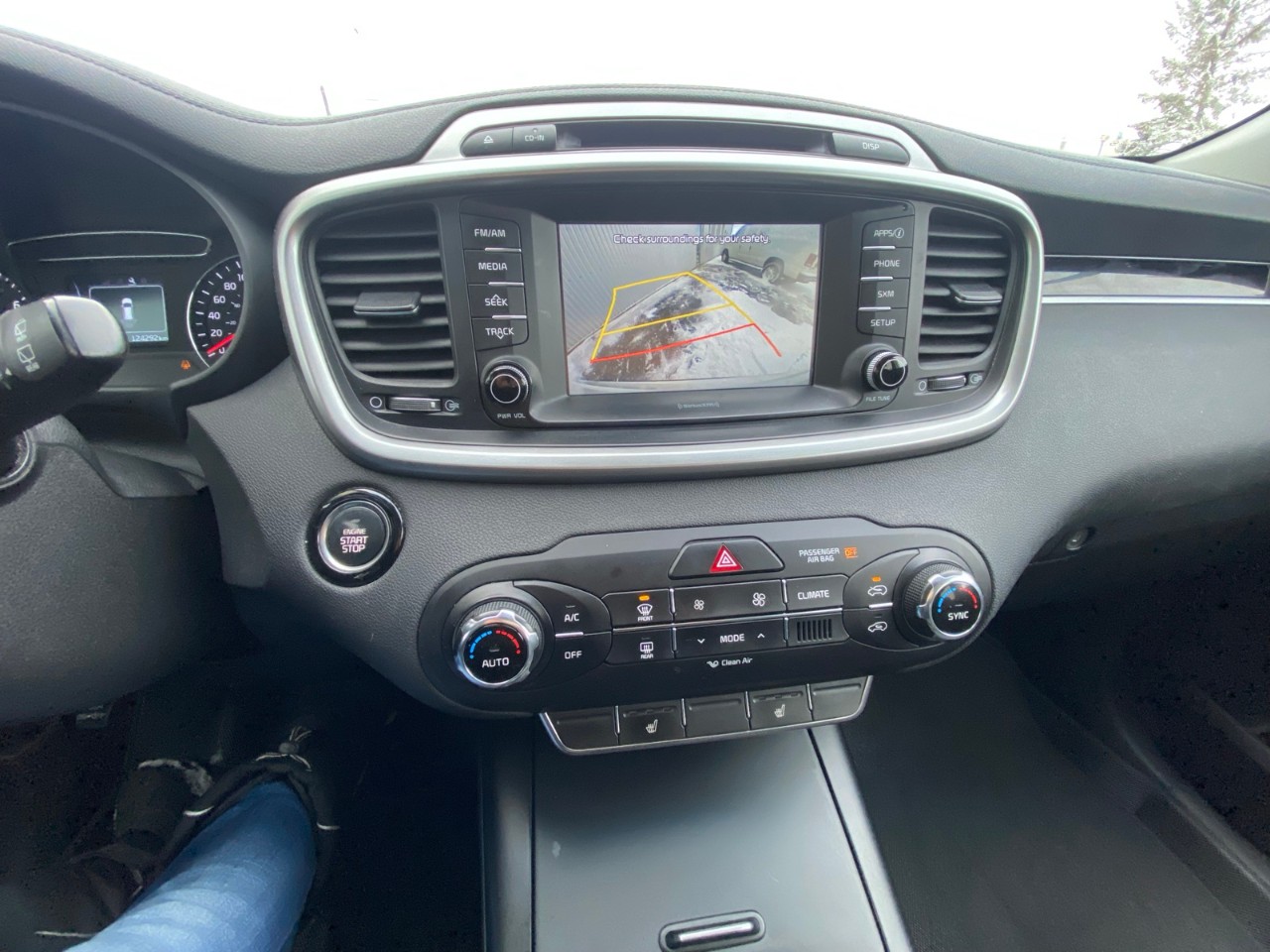 2017 Kia Sorento LX Turbo AWD 4dr LX Turbo - Image 10