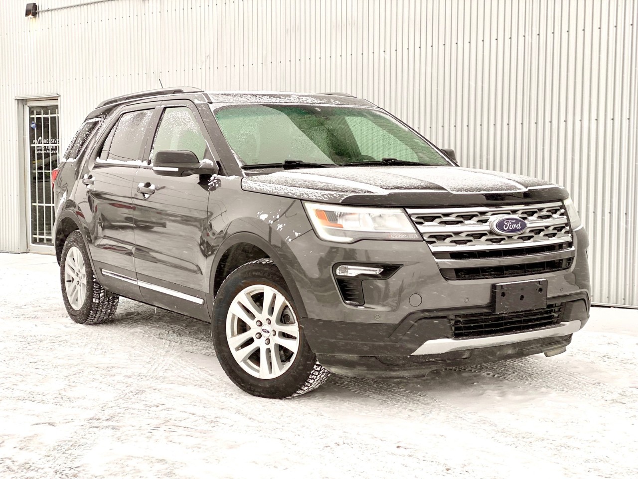 2018 Ford Explorer XLT XLT 4WD - Image 2