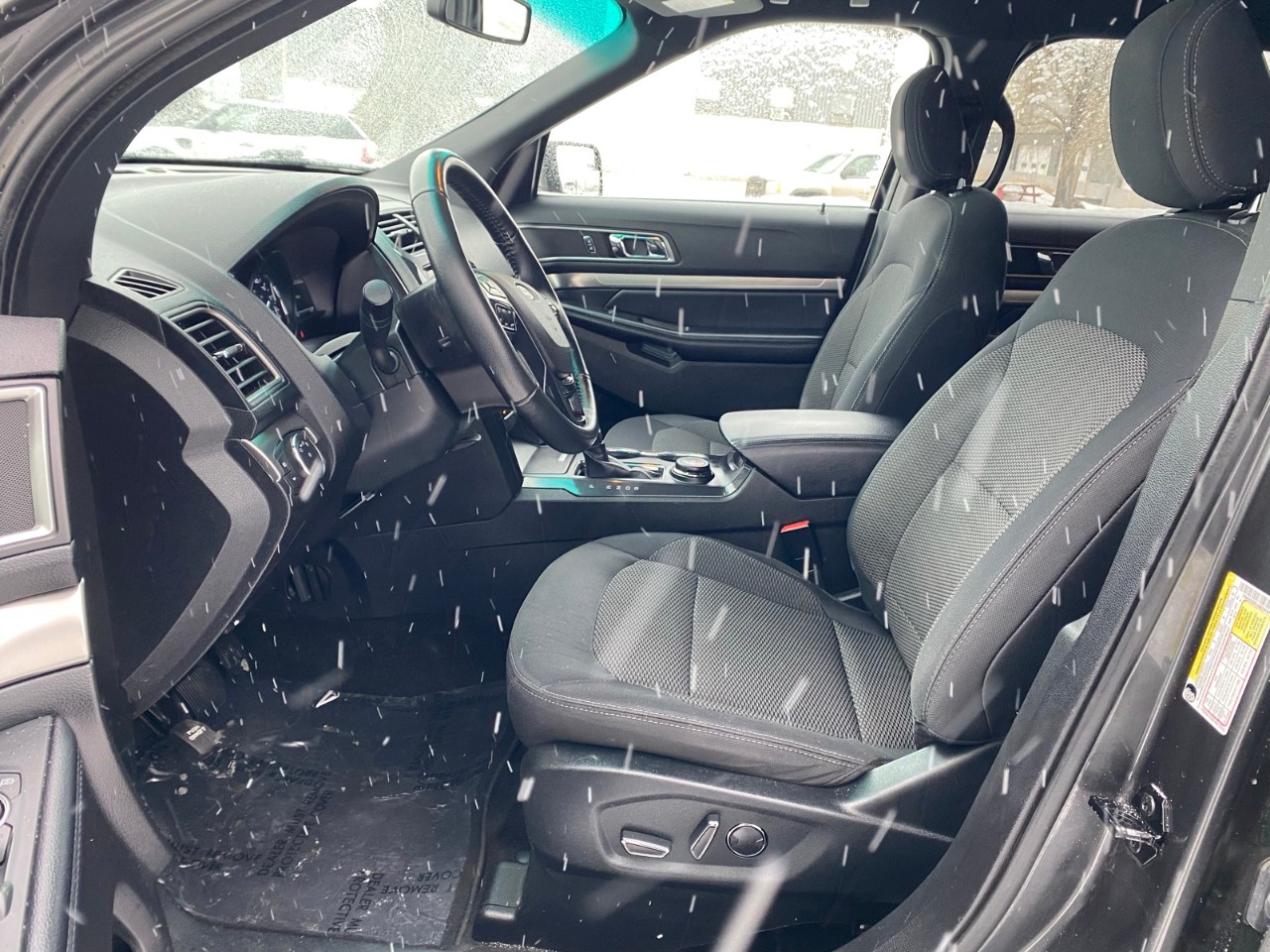 2018 Ford Explorer XLT XLT 4WD - Image 7