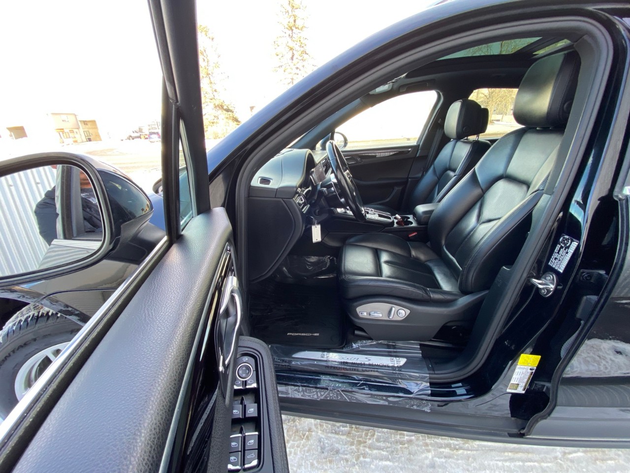 2019 Porsche Macan S S AWD - Image 7