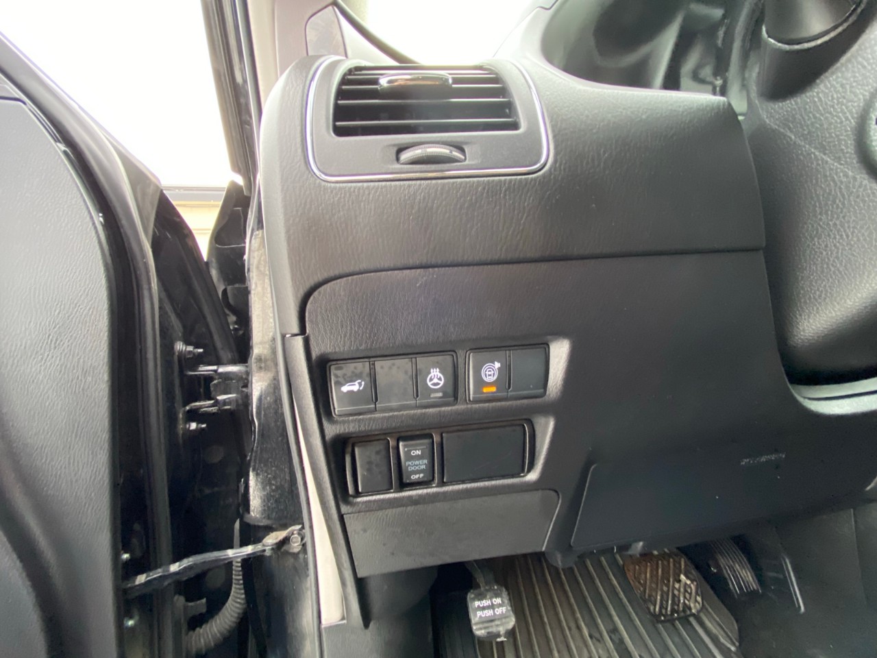 2023 Nissan Armada Platinum 4x4 Platinum - Image 8