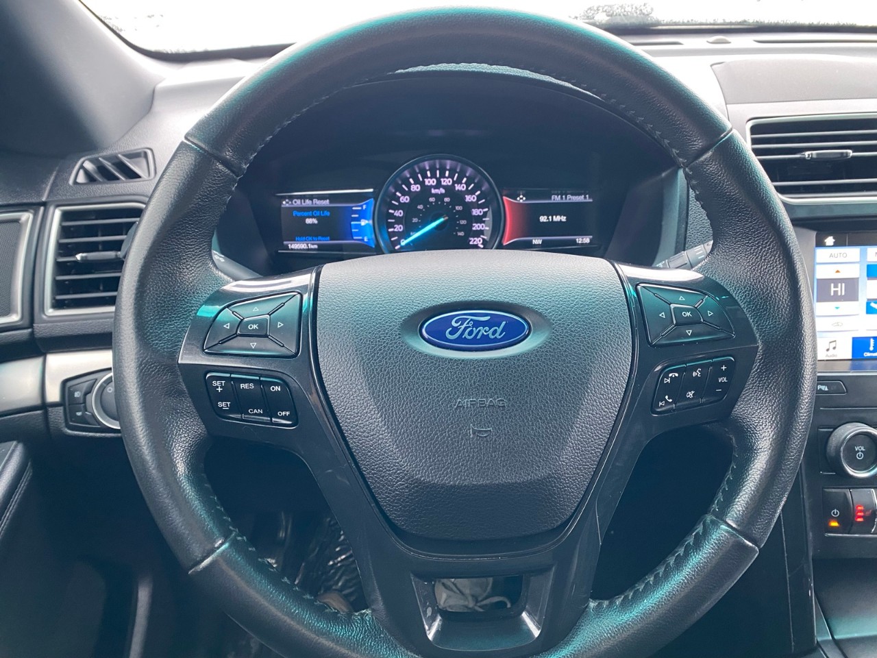 2018 Ford Explorer XLT XLT 4WD - Image 8